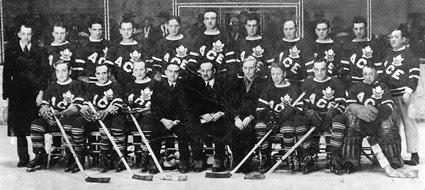 1937 Toronto Maple Leafs Ace Bailey jersey team photo B&W small