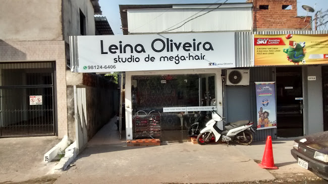 Leina Oliveira Studio de Mega Hair
