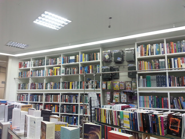 Comentários e avaliações sobre Livraria Universitária