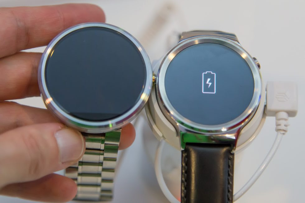 smartwatch with sapphire glass 2018