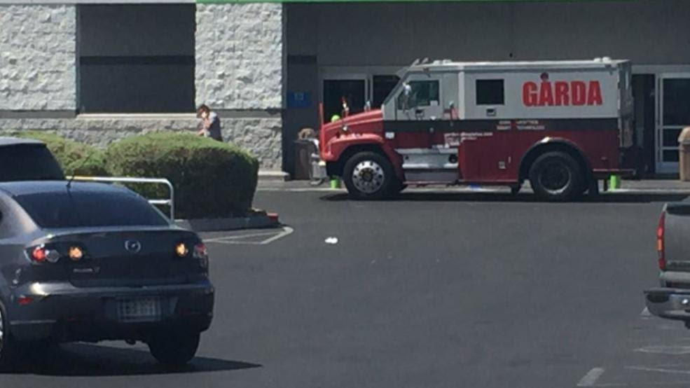 Two suspects sought after Las Vegas armored car robbery