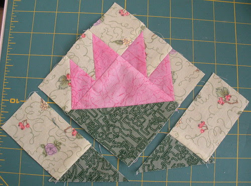 Join POT small triangles to BACKGROUND rectangles