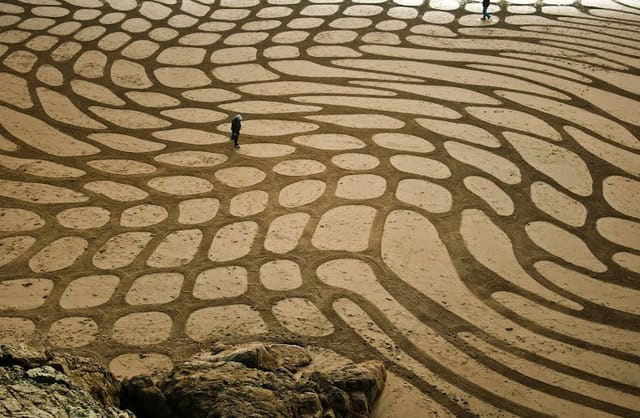 Impermanent Sand Paintings by Andres Amador Impermanent Sand Paintings by Andres Amador sand land art