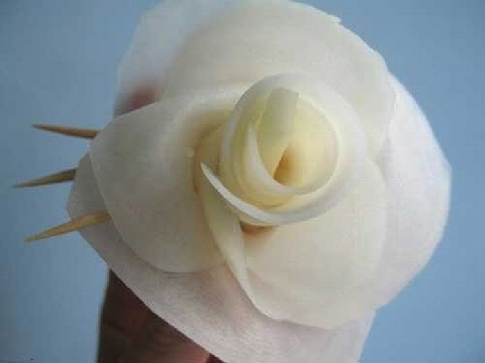 How To Make Potato Roses (13 pics) How To Make Potato Roses (13 pics)