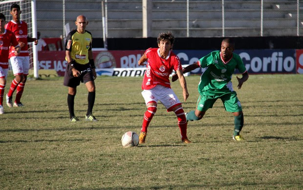 América-RN vence o Alecrim no Estádio Barretão, em Ceará-Mirim, pelo Sub-20 (Foto: Gabriel Peres/Divulgação) América-RN vence o Alecrim no Estádio Barretão, em Ceará-Mirim, pelo Sub-20 (Foto: Gabriel Peres/Divulgação)