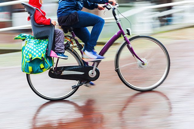 0 歳児 保育園 送り迎え 自転車