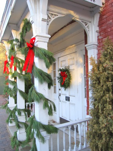 http://www.sugarpiefarmhouse.com/christmas-times-a-comin