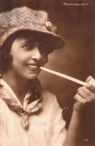 Mistinguett