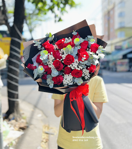 Bó Hoa Hồng Đỏ Giá Rẻ Giao Hàng Nhanh Tân Bình Tân Phú