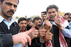 800px-Iraqi_voters_inked_fingers