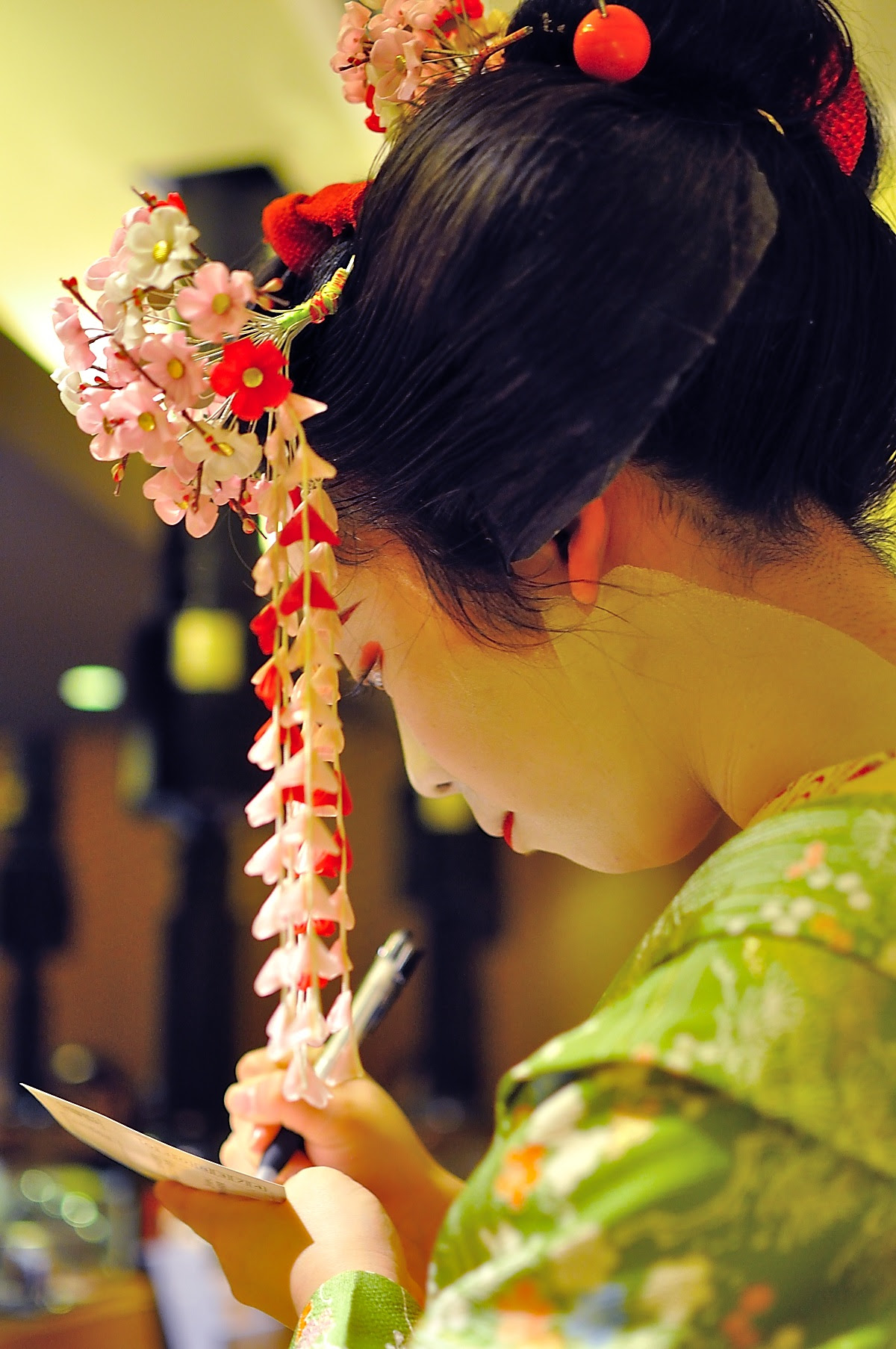 すべての美しい花の画像 トップ100ならまち 花 あかり