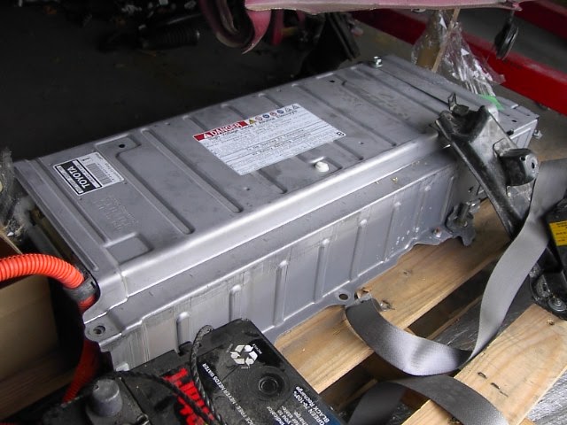 Тойота Приус гибрид аккумулятор. Тойота Приус гибрид батарея. Батарея Prius 30 Replacement Battery. Высоковольтная батарея Prius zvw40.