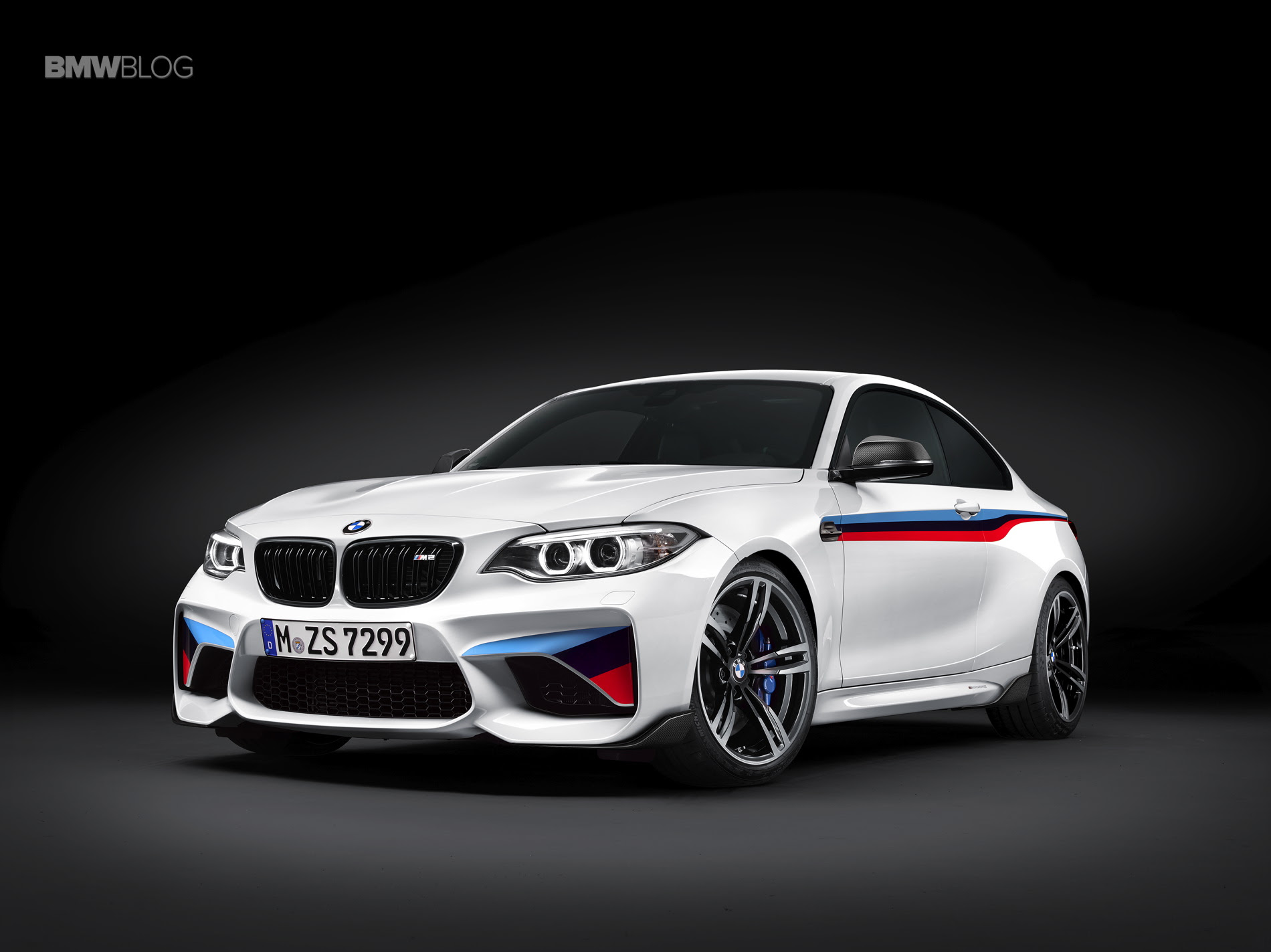 Bring the racetrack to the road. BMW M Performance Parts for M2, M3 and M4 Bring the racetrack to the road. BMW M Performance Parts for M2, M3 and M4