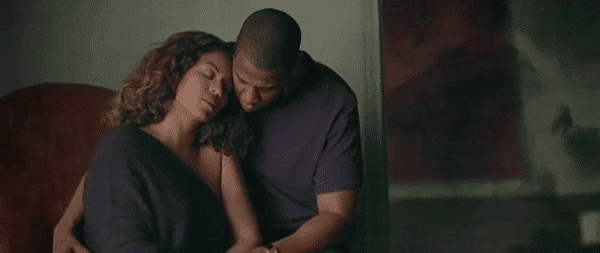 Por que Jay-Z até aceitar a aparecer em tal vídeo? 1) Ele tem que. 2) Qualquer publicidade é boa publicidade 3) Esta não é realmente sobre ele, ele é simplesmente um proxy para o verdadeiro motivo do vídeo.