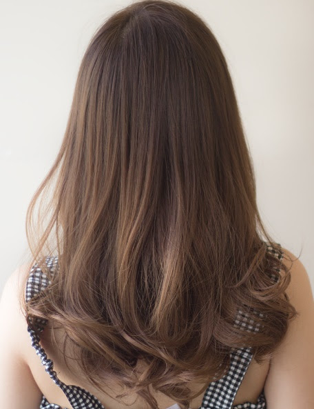 エレガントパーマ ロング ゆるふわ 毛先 最高のヘアスタイルのアイデア