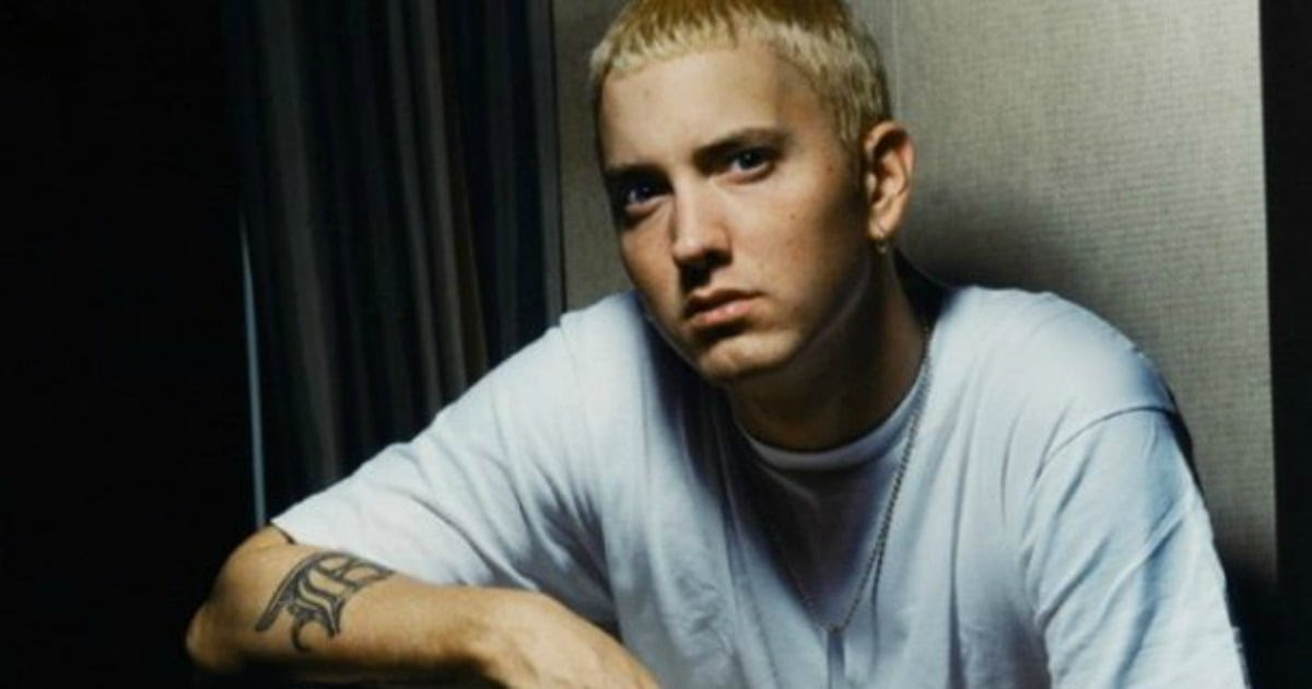 Eminem's Iconic Blonde Hair Color - wide 3