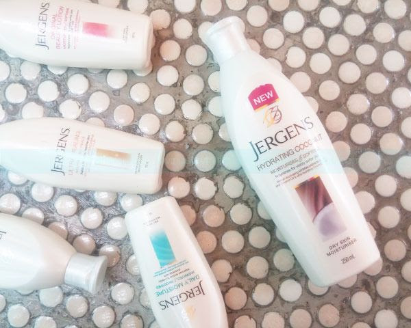 photo beauty-blogger-philippines-lovingsunshine-kumiko-mae-Jergens-Lotion-Hydrating-Coconut-GetGlowingWithJergens-3_zpsrhzpa7ox.jpg