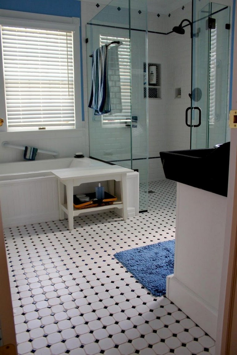 47+ Awesome Farmhouse Bathroom Tile Floor Decor Ideas and ...
