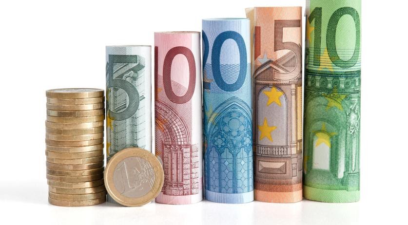 Euros : 159 786 Euros Stock Photos Pictures Royalty Free Images Istock