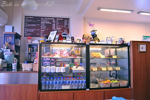 Uncle Chow Kopitiam - display