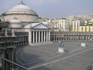 Piazza-del-Plebiscito-napoli