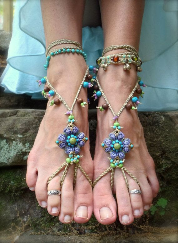 http://www.pinterest.com/pin/58828338857184693/ Beaded Barefoot Jewelry | PURPLE BAREFOOT SANDALS beaded crochet sandals foot jewelry beach ...