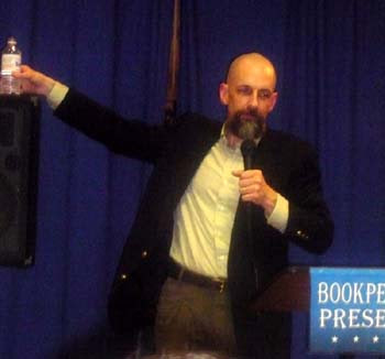 Neal Stephenson at Book People in September 2008