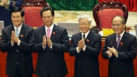 Từ trái: Chủ tịch nước Trương Tấn Sang, Thủ tướng Nguyễn Tấn Dũng, Tổng Bí thư Nguyễn Phú Trọng, Chủ tịch Quốc hội Việt Nam Nguyễn Sinh Hùng.