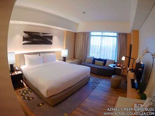 SEDA HOTEL VERTIS NORTH - hotel and room tour / biggest hotel in Quezon City 