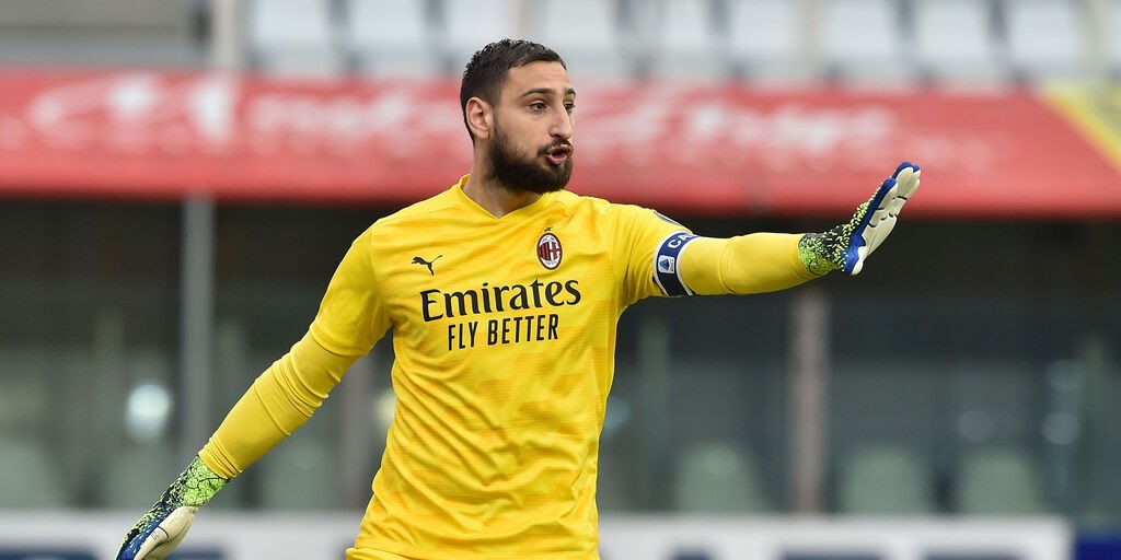 Donnarumma Psg / Juventus And Psg Battling For Italy International But