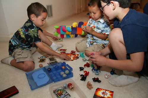 Bakugan amoungst cousins