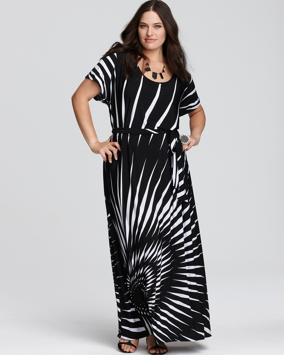 PLUS SIZE MAXI DRESSES WITH SLEEVES - Kapres Molene