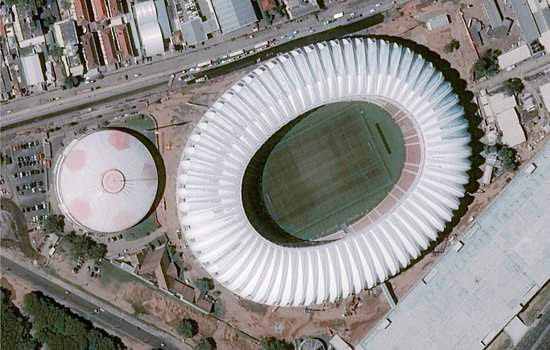 Estádios da Copa são fotografados do espaço