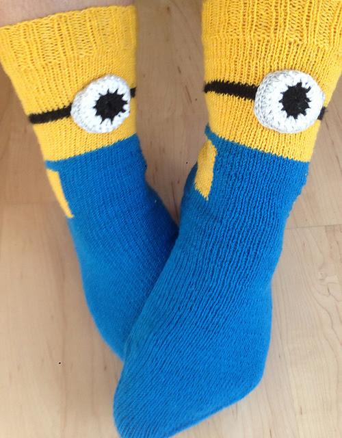 Free knitting patterns for Minion Socks