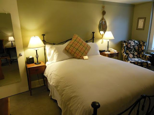 Hotel «Inn On Broadway», reviews and photos, 26 Broadway, Rochester, NY 14607, USA