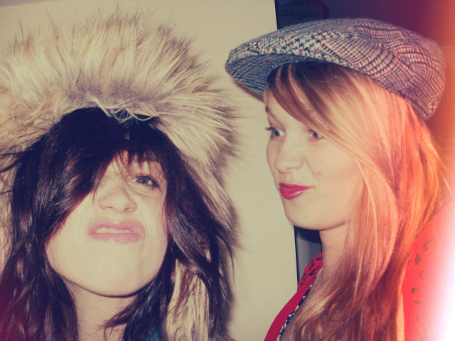 2 best friend tag uk lifestyle blog vivatramp