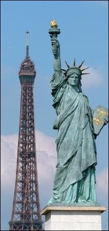 Photos of Statue of Liberty, Paris