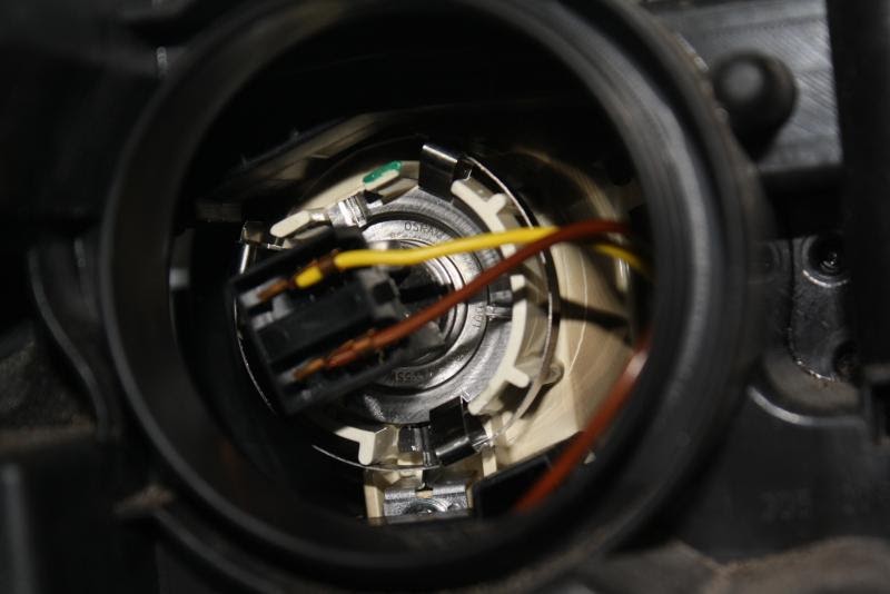 Audi A3 Headlight Bulb 2014