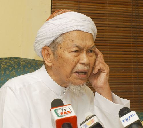 nik aziz pas nik aziz pas