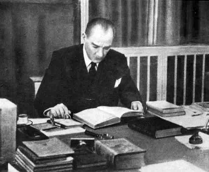Ataturk_calisiyor