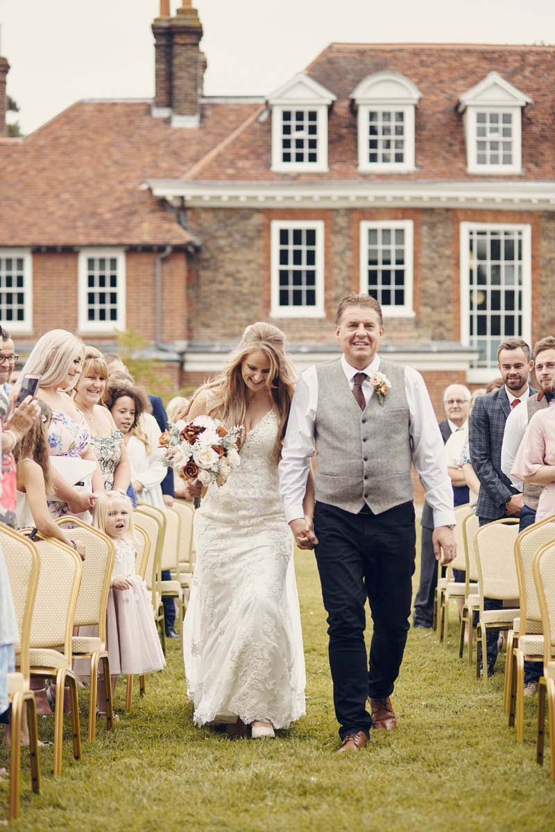Abbots Hall Wedding at Museum of East Anglian Life - www.helloromance.co.uk
