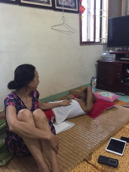 Chu Văn Quềnh huyền thoại, nguy kịch vì ung thư phổi - Ảnh 3 Chu Van Quenh huyen thoai, nguy kich vi ung thu phoi - Anh 3