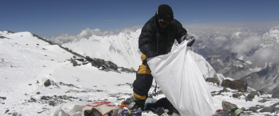 Climbing Everest Garbage Cleanup
