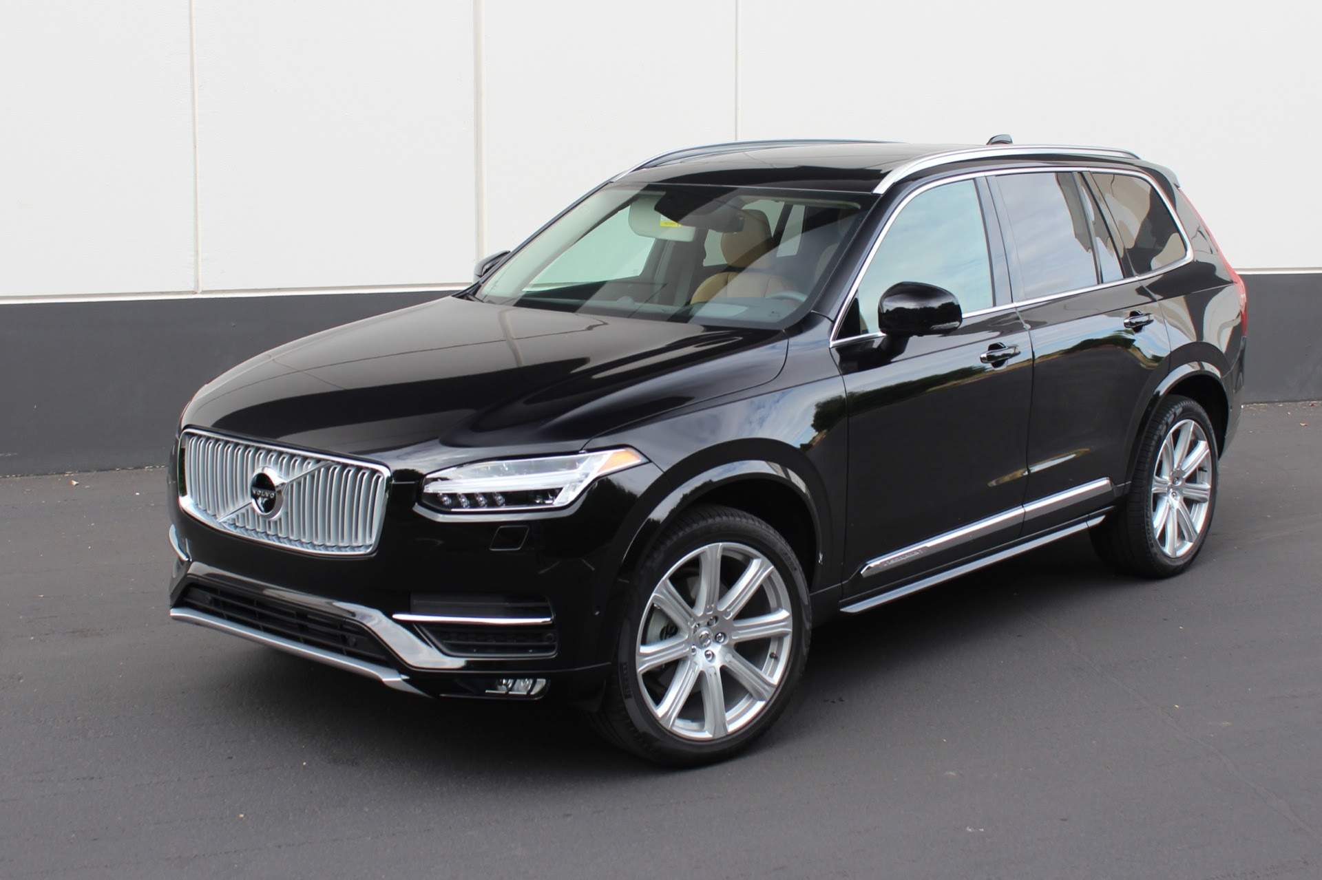 Volvo XC90 Starting Price Down To $44,945 With New T5 Model Volvo XC90 Starting Price Down To $44,945 With New T5 Model