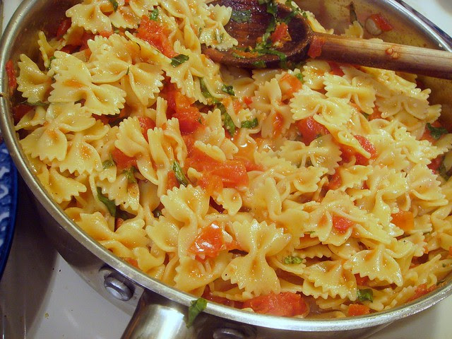pasta with caprese sauce and pan fried garlic toasts