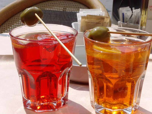 Spritz Campari& Aperlo con Oliva