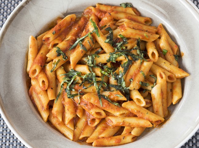 Gigi Hadid Pasta Rezept Ohne Wodka / Pastasalade recepten die