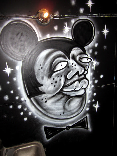 spray paint