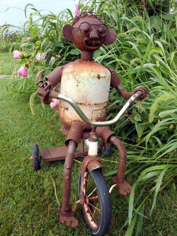 Utterly Beautiful Rusted Metal Art Works (24)