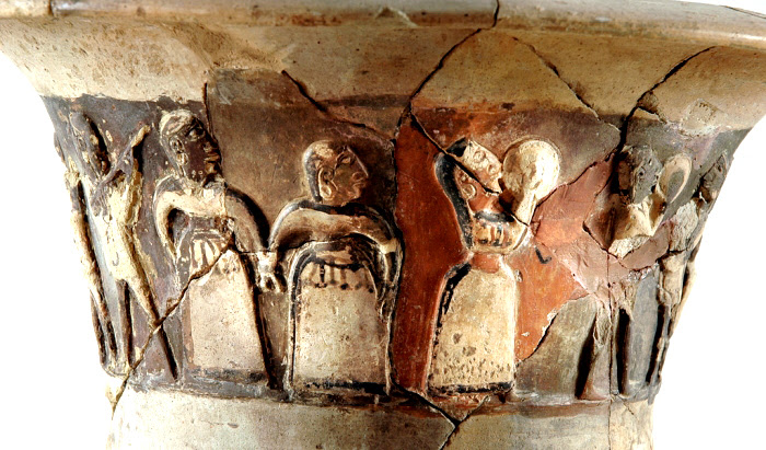 http://nina.bencoya.com/wp-content/uploads/2012/01/Huseyin-dede-vazosu-detay.jpg